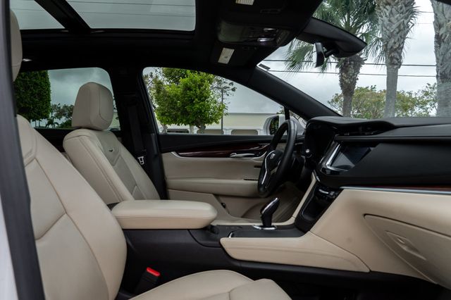 2018 Cadillac XT5 Crossover AWD 4dr Premium Luxury - 23009834 - 23