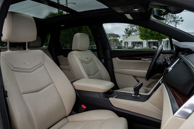 2018 Cadillac XT5 Crossover AWD 4dr Premium Luxury - 23009834 - 24