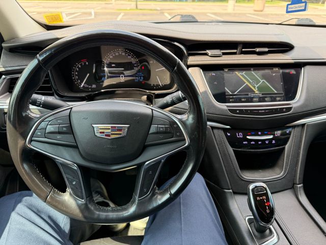 2018 Cadillac XT5 Crossover CLEAN CARFAX, LUXURY, AWD, SUNROOF, NAVIGATION, BACKUP CAMERA - 23061100 - 4