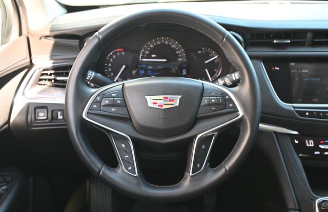 2018 Cadillac XT5 Crossover FWD 4dr Luxury - 22995033 - 9