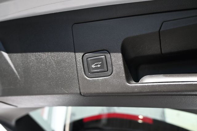 2018 Cadillac XT5 Crossover FWD 4dr Luxury - 22995033 - 17