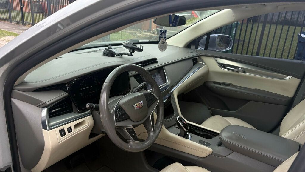 2018 Cadillac XT5 Crossover FWD 4dr Luxury - 22972028 - 5