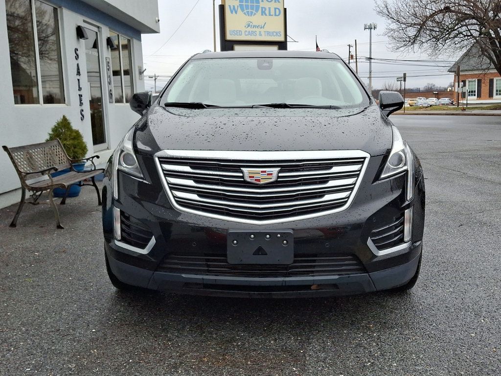 2018 Cadillac XT5 Luxury photo 2