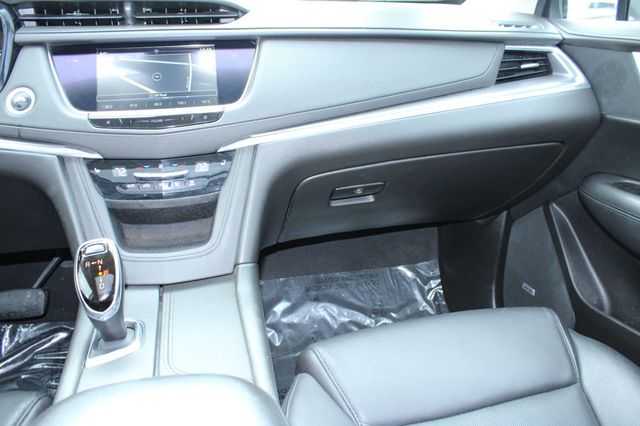 2018 Cadillac XT5 Crossover FWD 4dr Luxury - 22990148 - 16