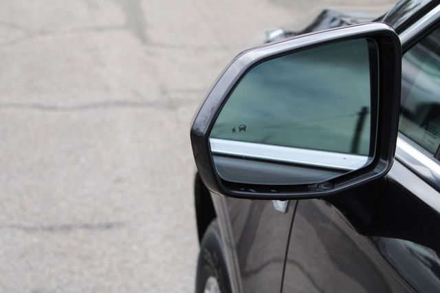 2018 Cadillac XT5 Crossover FWD 4dr Luxury - 22990148 - 23