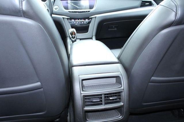 2018 Cadillac XT5 Crossover FWD 4dr Luxury - 22990148 - 34