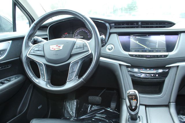 2018 Cadillac XT5 Crossover FWD 4dr Luxury - 22990148 - 35