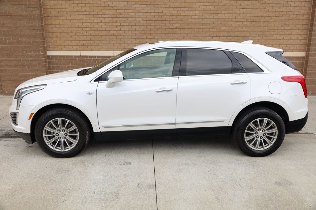 2018 Cadillac XT5 Luxury photo 2