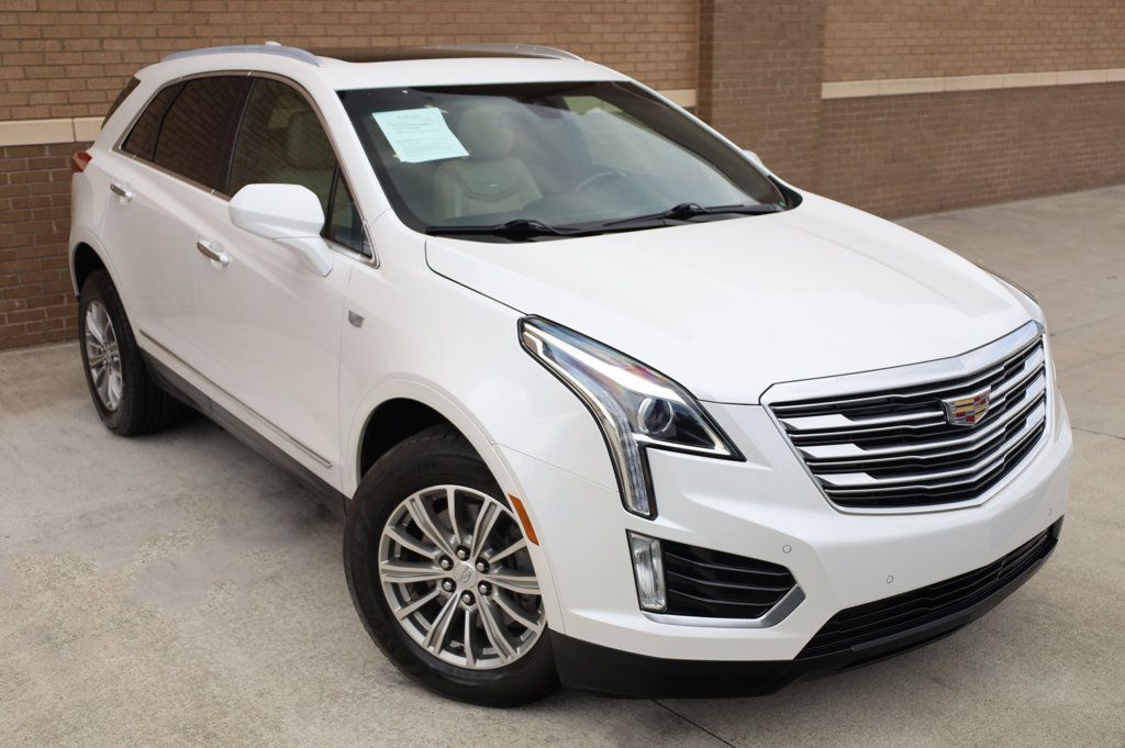 2018 Cadillac XT5 Luxury photo 3