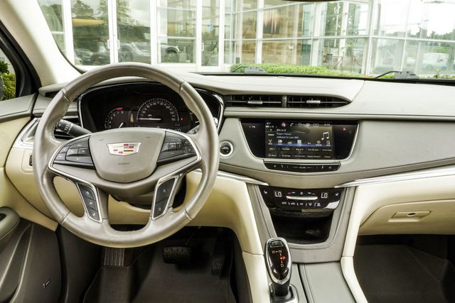 2018 Cadillac XT5 Crossover FWD 4dr Luxury - 23038986 - 15