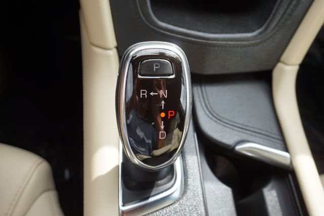 2018 Cadillac XT5 Crossover LOW MILES,PREMIUM WHEELS,LEATHER SEATS,BOSE PREMIUM SOUND SYSTEM - 22929648 - 31