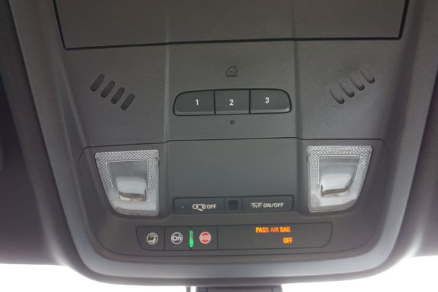 2018 Cadillac XT5 Crossover LOW MILES,PREMIUM WHEELS,LEATHER SEATS,BOSE PREMIUM SOUND SYSTEM - 22929648 - 33