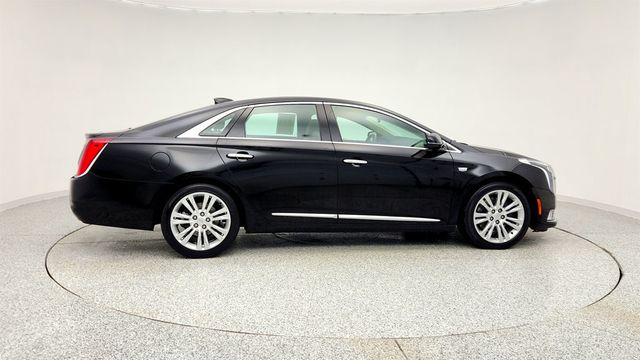2018 Cadillac XTS 4dr Sedan Luxury - 22967439 - 3