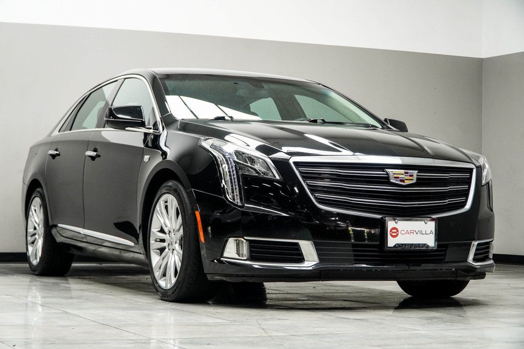 2018 Cadillac XTS Luxury photo 3