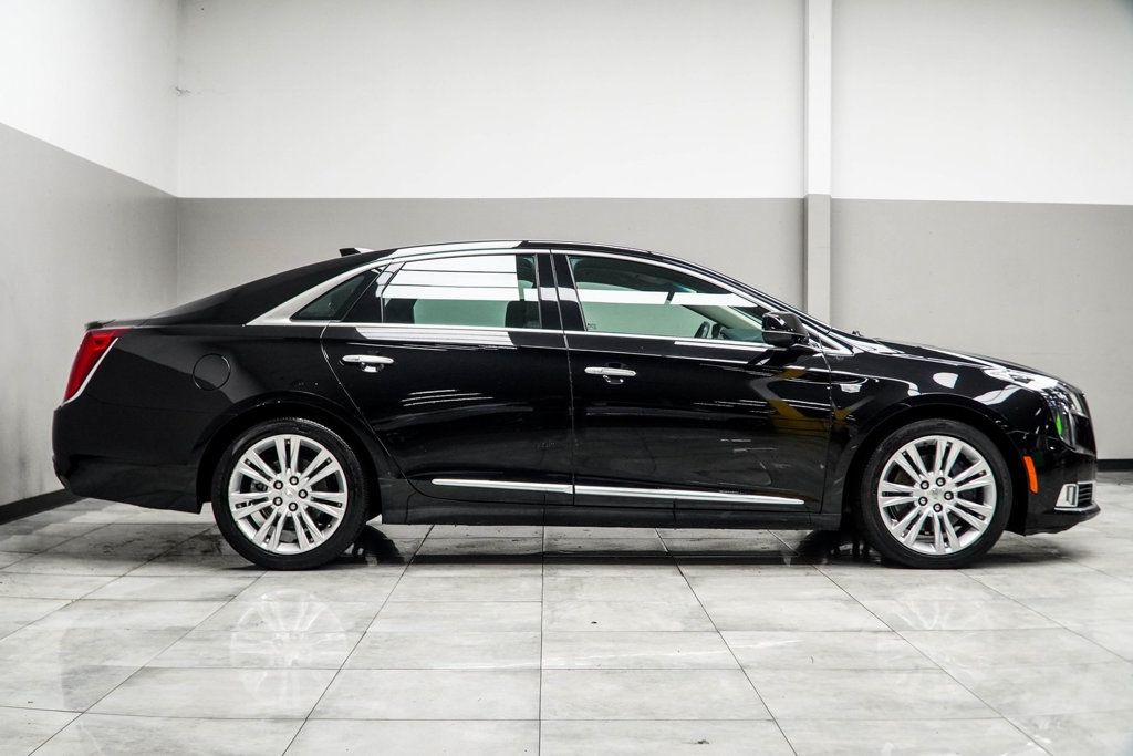 2018 Cadillac XTS Luxury photo 5