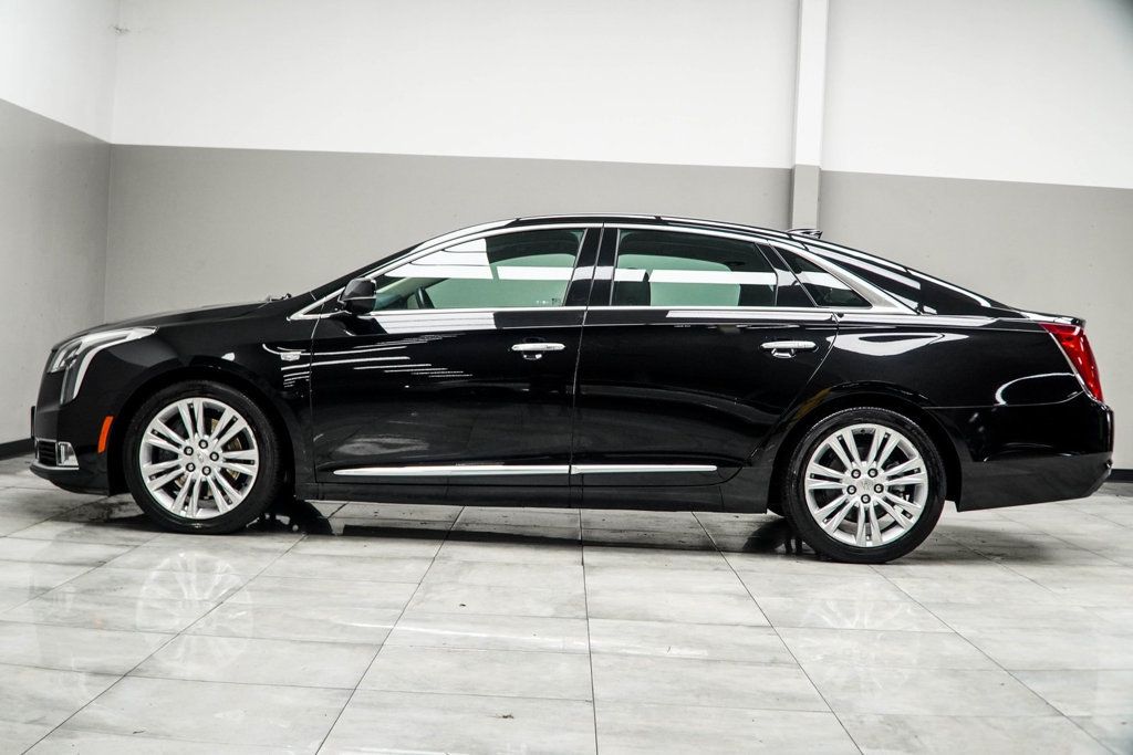 2018 Cadillac XTS Luxury photo 8