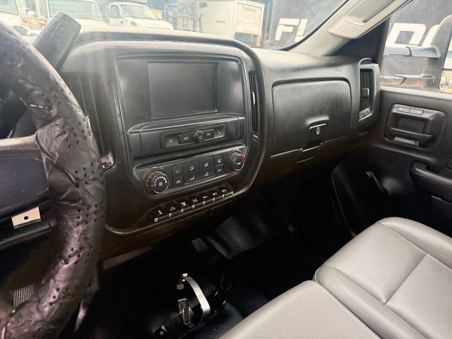 2018 Chevrolet 3500 Gooseneck Flatbed  - 22984040 - 8