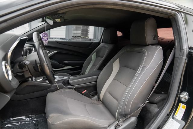 2018 Chevrolet Camaro  - 23039293 - 11
