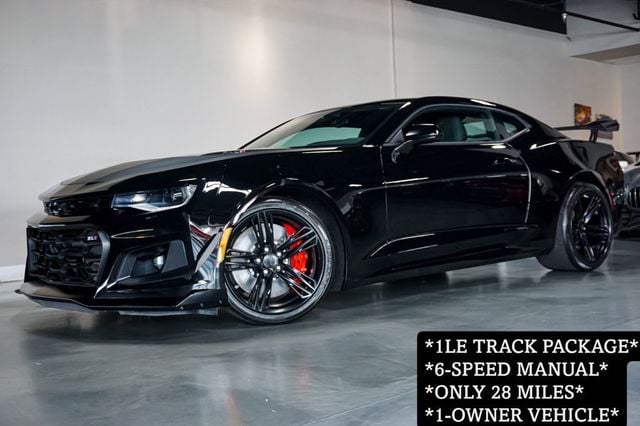 2018 Chevrolet Camaro *1LE Track Package* *6-Speed Manual* *Only 28 Miles* - 22894250 - 0