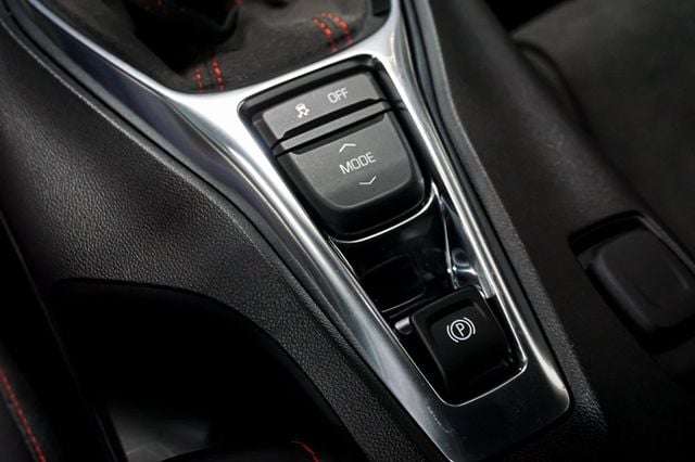 2018 Chevrolet Camaro *1LE Track Package* *6-Speed Manual* *Only 28 Miles* - 22894250 - 24