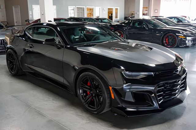 2018 Chevrolet Camaro *1LE Track Package* *6-Speed Manual* *Only 28 Miles* - 22894250 - 4