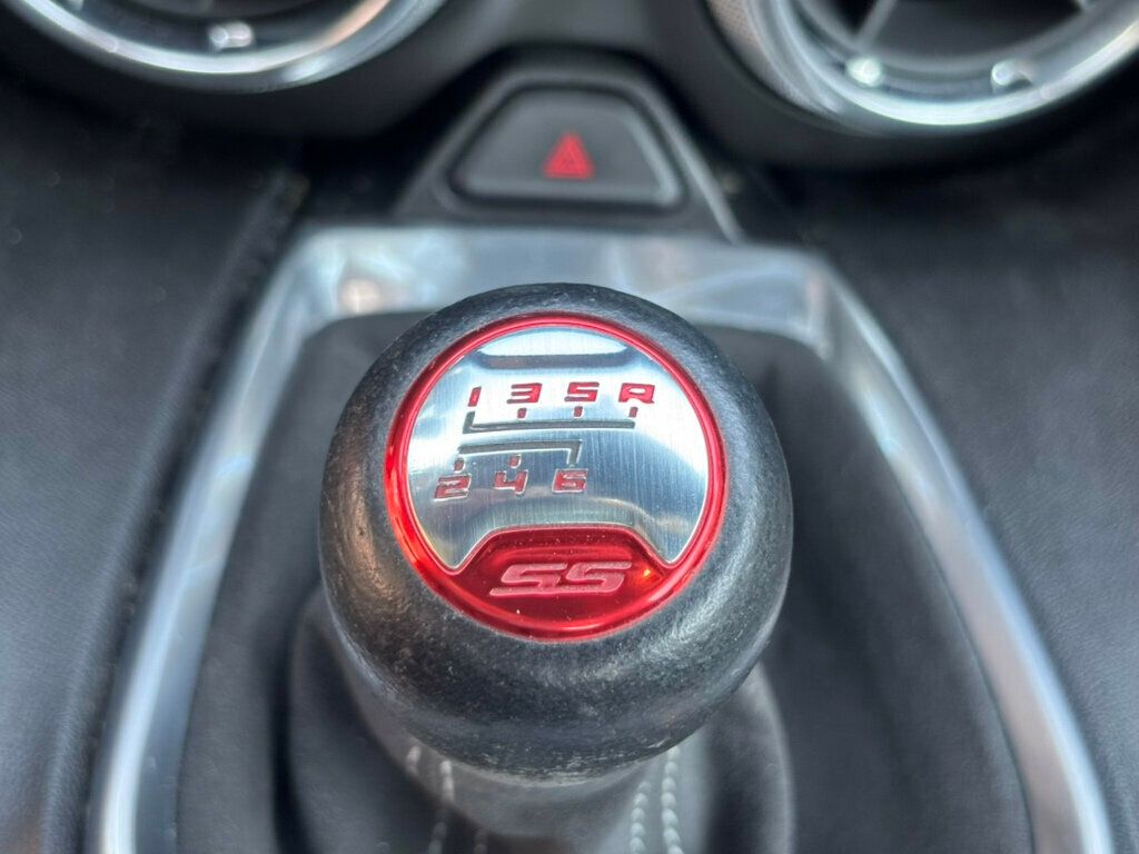 2018 Chevrolet Camaro 1SS Coupe photo 15