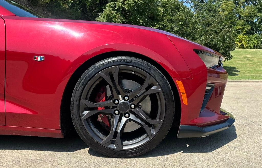 2018 Chevrolet Camaro 1SS Coupe photo 20