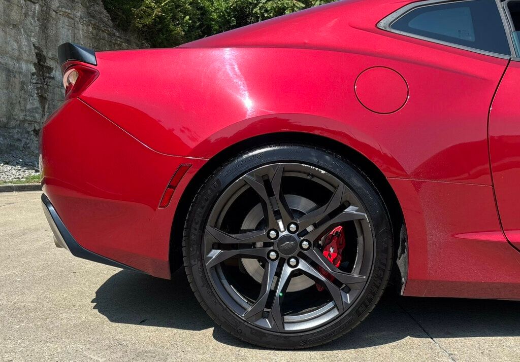 2018 Chevrolet Camaro 1SS Coupe photo 23
