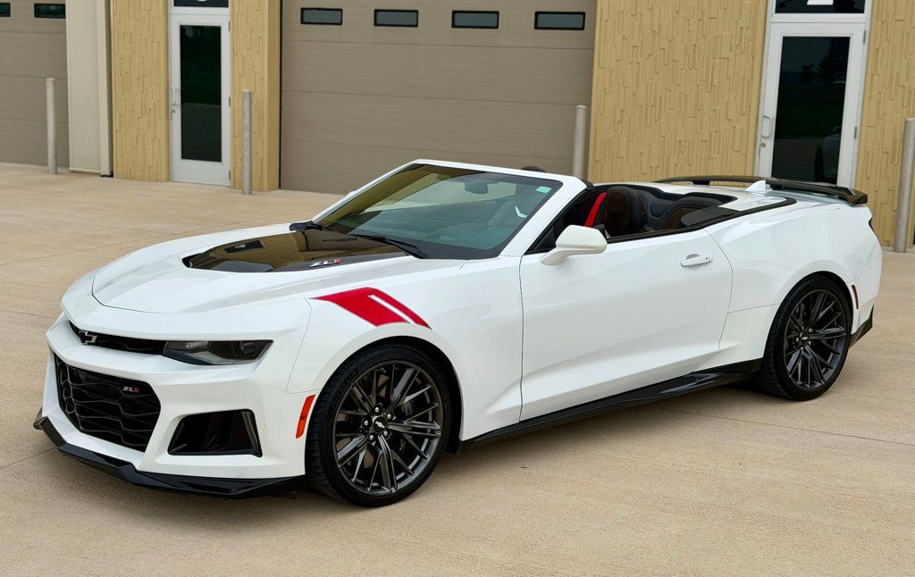 2018 Chevrolet Camaro 2dr Convertible ZL1 - 23033225 | Video 1