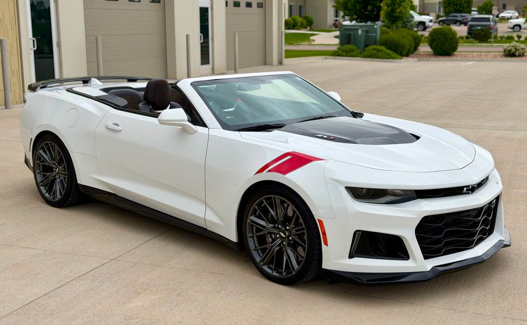 2018 Chevrolet Camaro 2dr Convertible ZL1 - 23033225 - 1