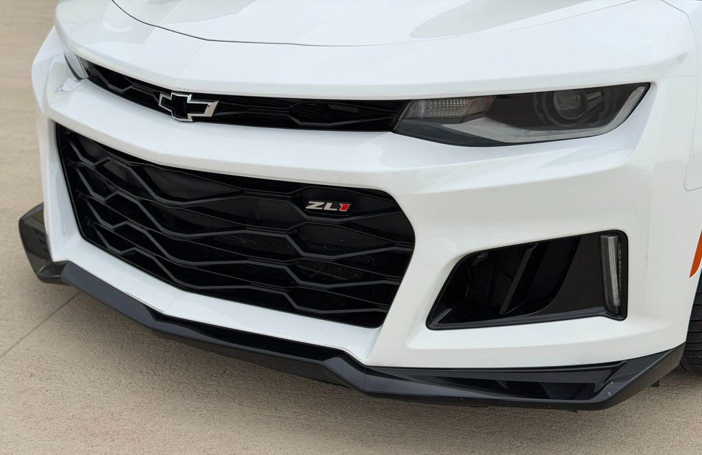 2018 Chevrolet Camaro 2dr Convertible ZL1 - 23033225 - 32
