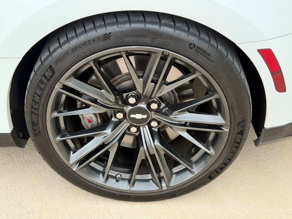 2018 Chevrolet Camaro 2dr Convertible ZL1 - 23033225 - 36
