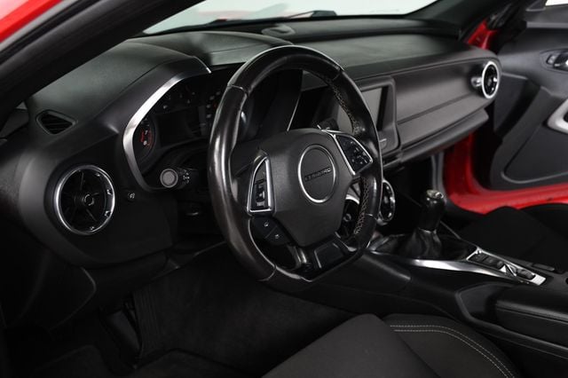 2018 Chevrolet Camaro 2dr Coupe 1LS - 23037788 - 23