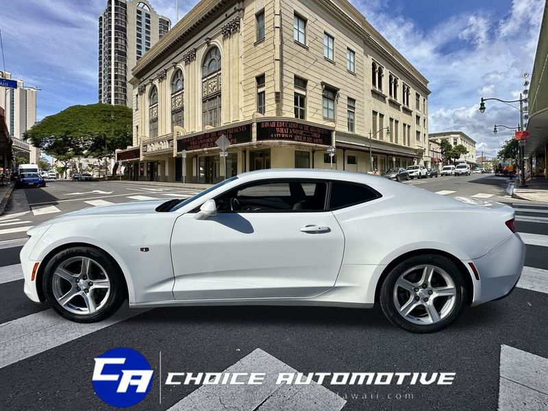 2018 Chevrolet Camaro 1LT photo 3