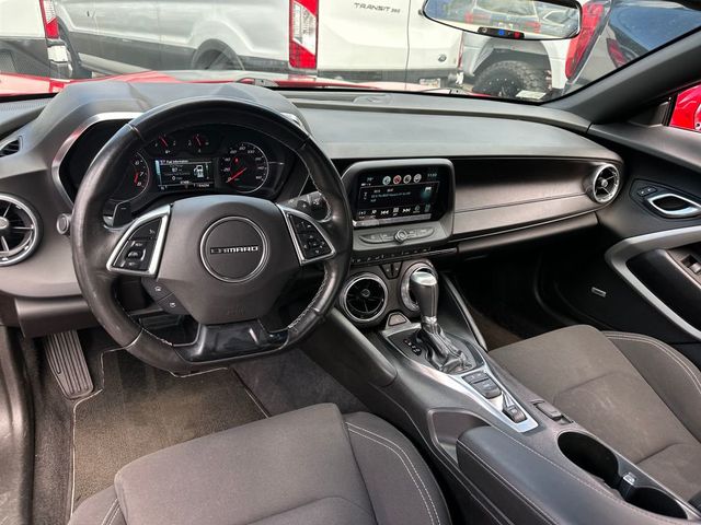 2018 Chevrolet Camaro 2dr Coupe 1LT - 22952234 - 13