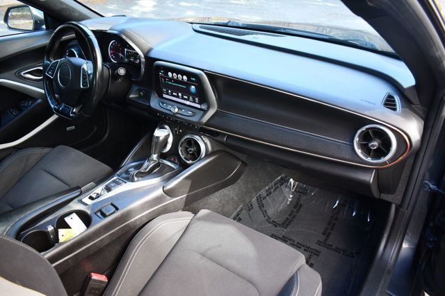 2018 Chevrolet Camaro 2dr Coupe 1LT - 23006199 - 30