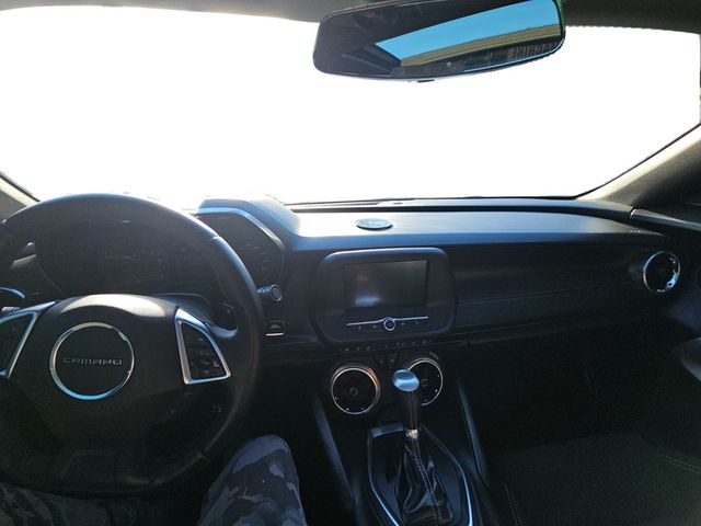 2018 Chevrolet Camaro 2dr Coupe 1LT - 22982239 - 11