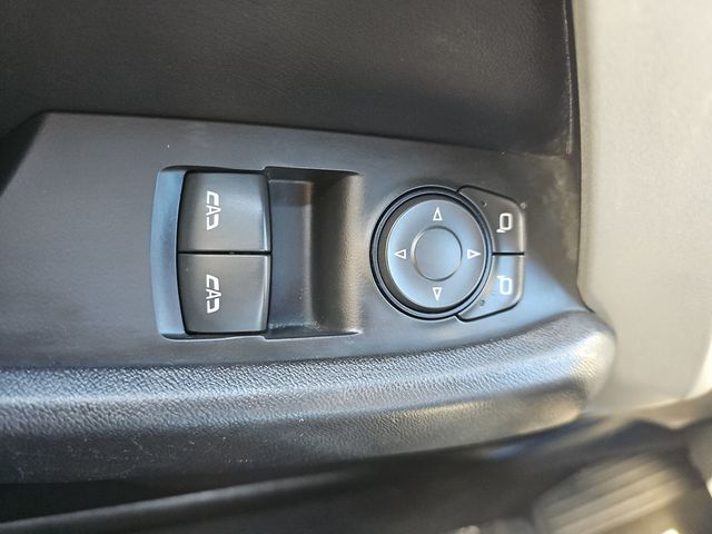 2018 Chevrolet Camaro 2dr Coupe 1LT - 22982239 - 19