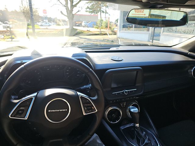 2018 Chevrolet Camaro 2dr Coupe 1LT - 22982239 - 27