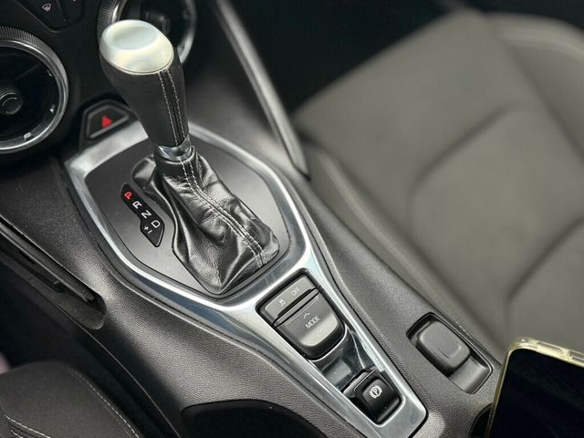 2018 Chevrolet Camaro 2dr Coupe 1LT - 22955055 - 12