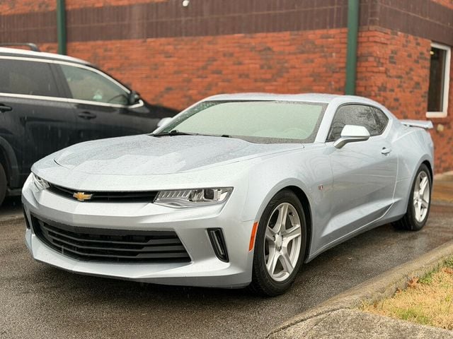 2018 Chevrolet Camaro 2dr Coupe 1LT - 22955055 - 1