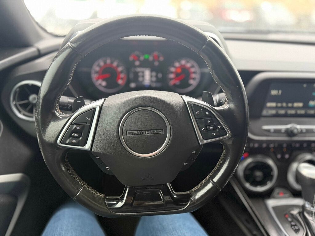 2018 Chevrolet Camaro 2dr Coupe 1LT - 22955055 - 8