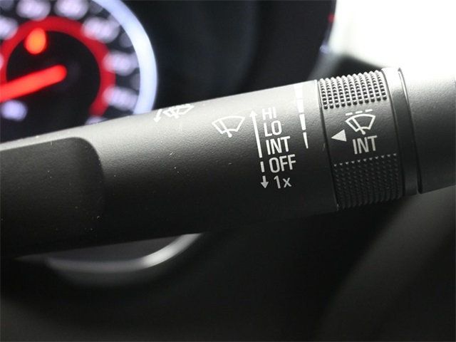 2018 Chevrolet Camaro 2dr Coupe 1LT - 22948318 - 19