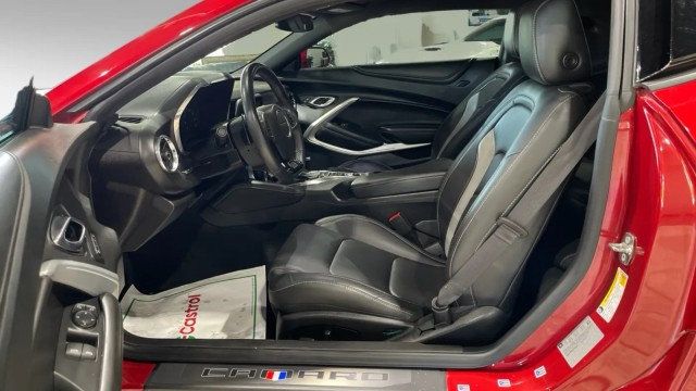 2018 Chevrolet Camaro 2dr Coupe 2LT - 23012831 - 14