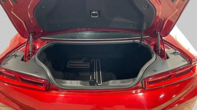 2018 Chevrolet Camaro 2dr Coupe 2LT - 23012831 - 18