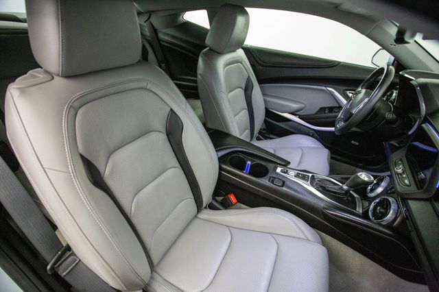 2018 Chevrolet Camaro 2dr Coupe 2LT - 22972577 - 21