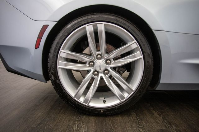 2018 Chevrolet Camaro 2dr Coupe 2LT - 22972577 - 37