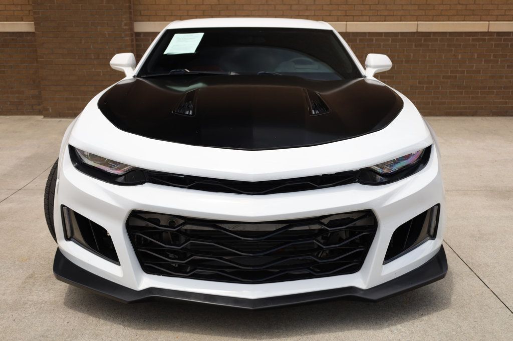 2018 Chevrolet Camaro 2SS photo 4