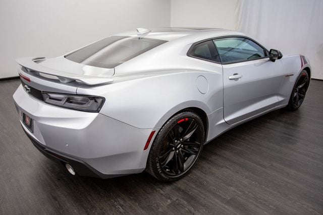 2018 Chevrolet Camaro 2dr Coupe 2SS - 22600059 - 9