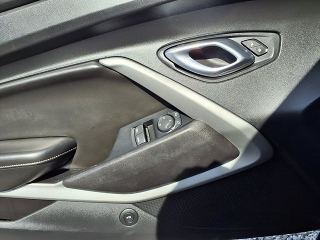 2018 Chevrolet Camaro 2dr Coupe LT w/1LT - 22930397 - 17